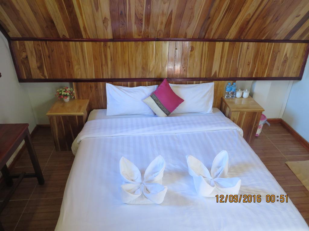 Namkhan Riverside Hotel لوانغ برابانغ المظهر الخارجي الصورة